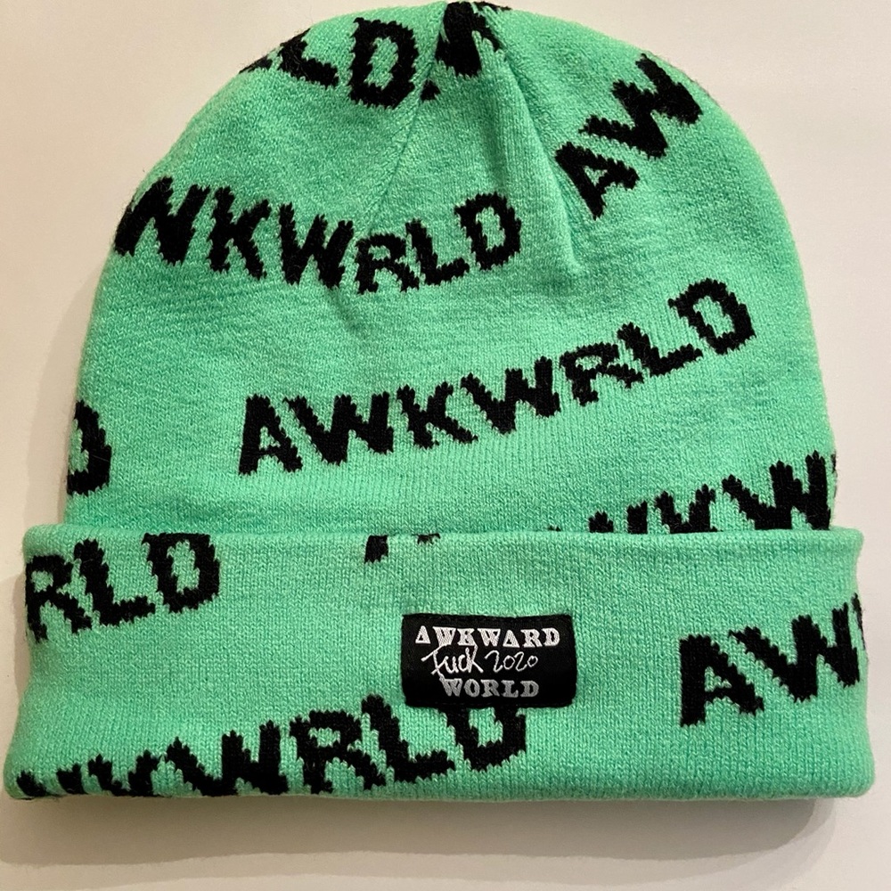 AWKWRLD F 2020 BEANIE